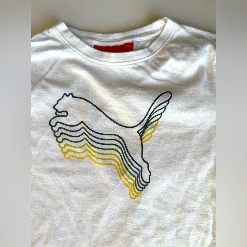 Puma Boys Kids White T-Shirt with Yellow and Black Puma Logo Design Size 5 - Picture 3 of 4